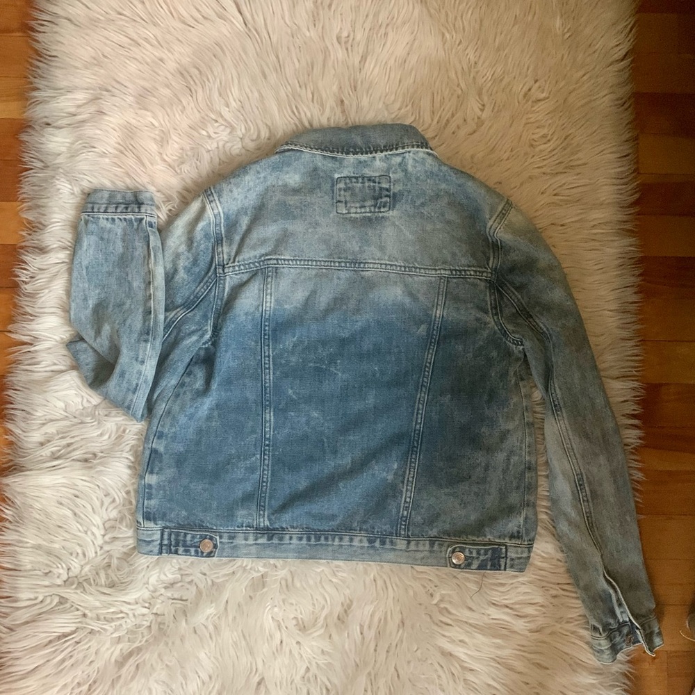 Forever 21 Ombré wash jean jacket - Picture 9 of 10